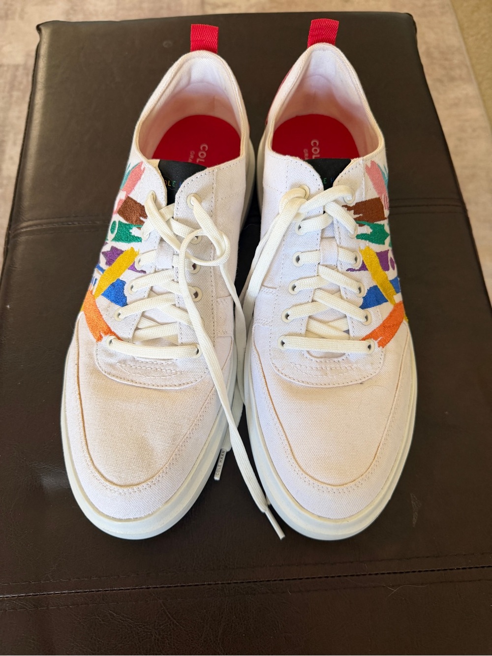 Cole Haan White Canvas Sneakers with Multicolor 'LOVE' Brushstroke Design - Picture 3 of 9
